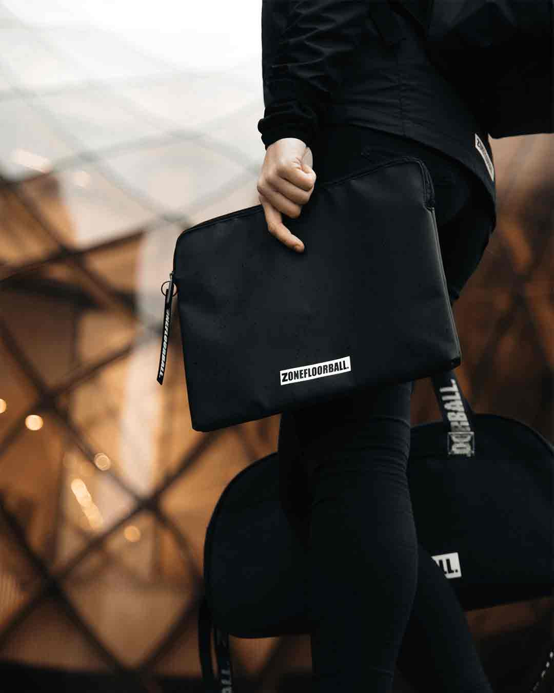 LAPTOP CASE BRILLIANT
