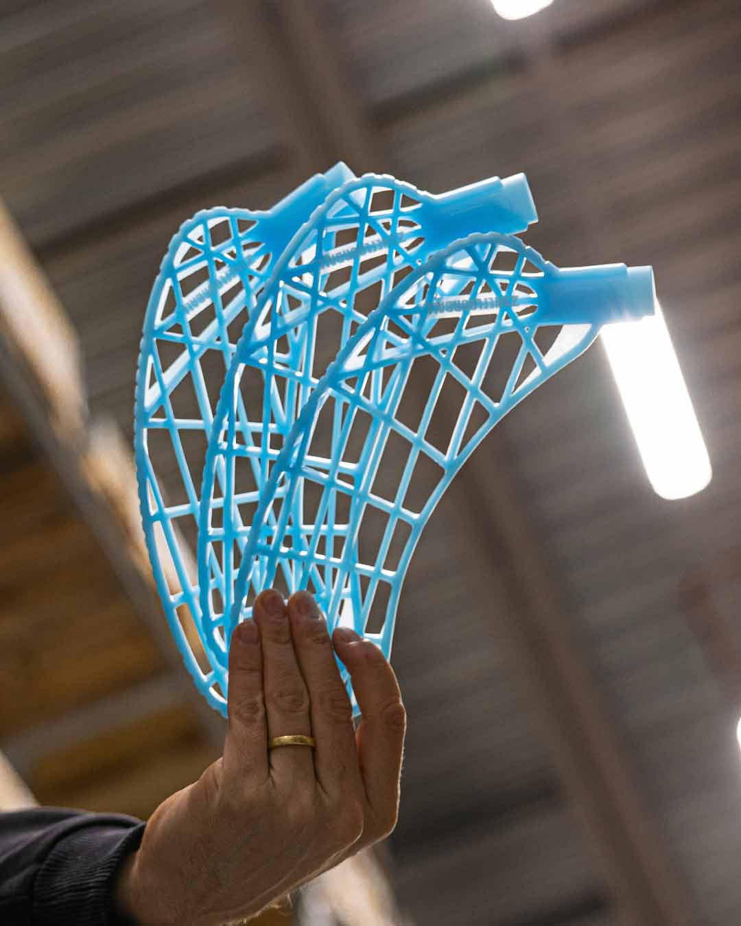 BLADE HARDER ICE BLUE (PP)